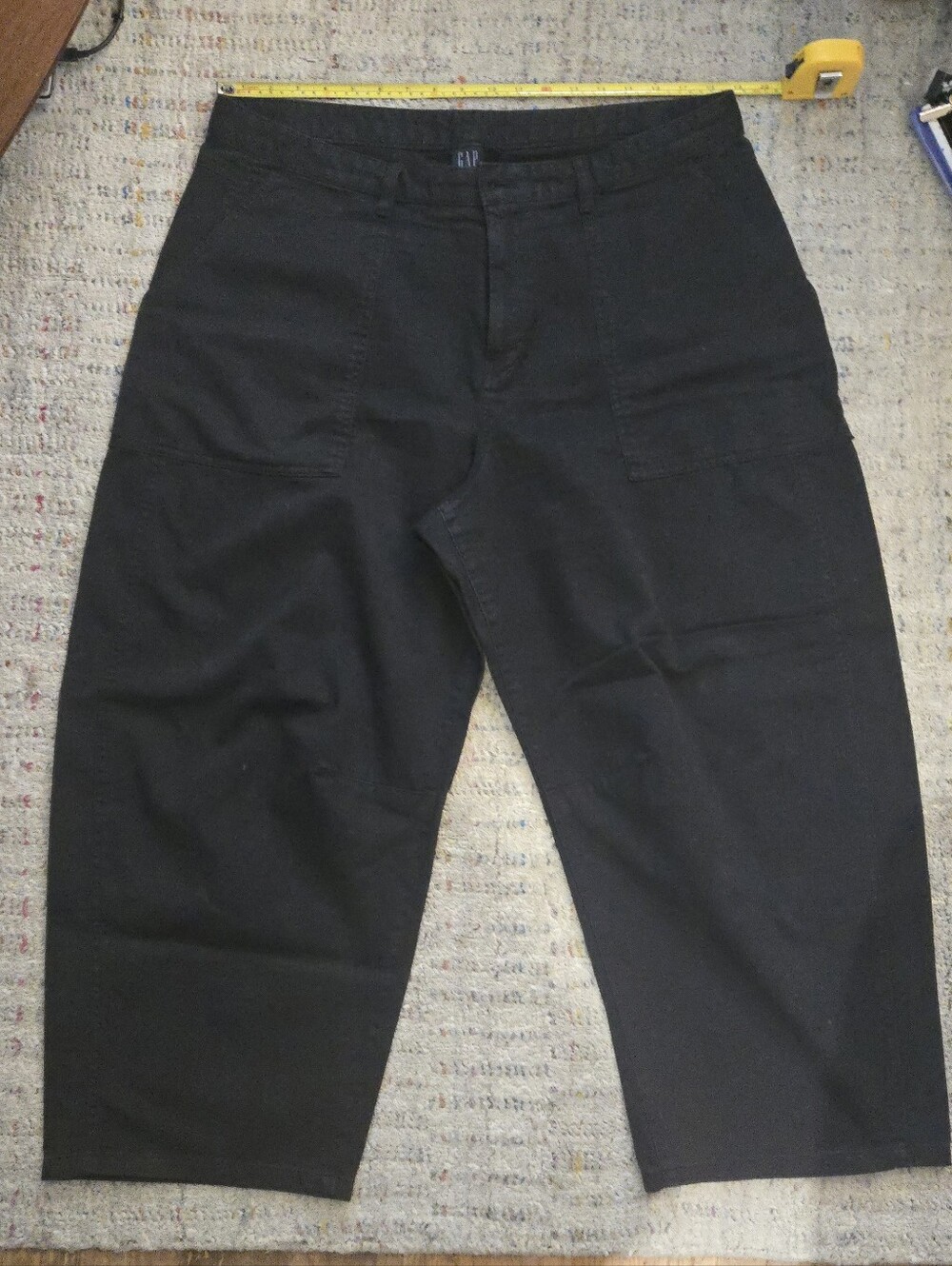 GAP Women's Twill Barrel Cropped Pants